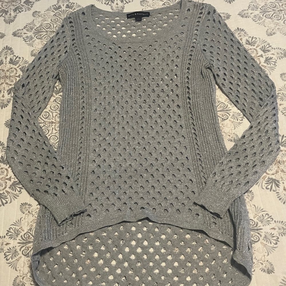 Rock & Republic gray shiny knit sweater